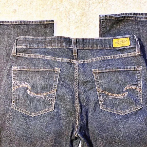 Levi's Signature Modern Bootcut Jeans - Picture 3 of 4